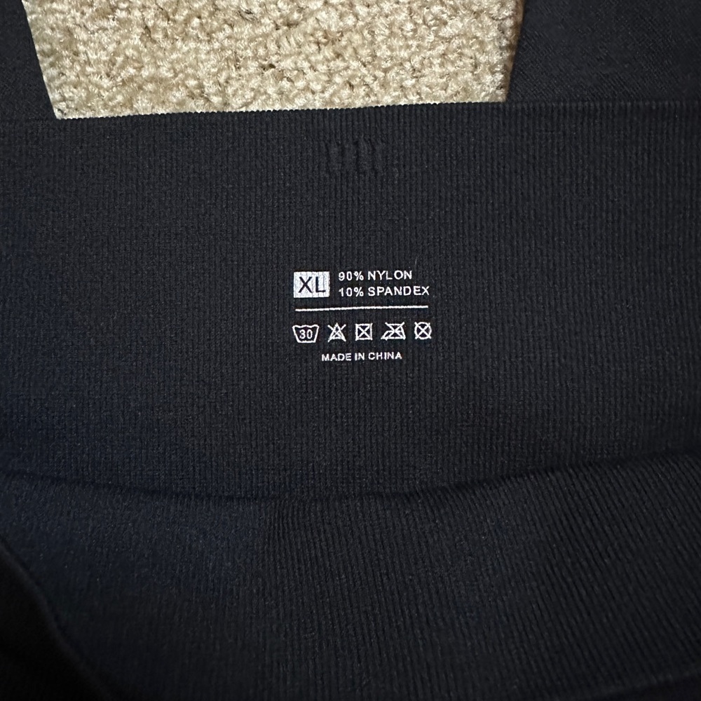 High-Waist Black Workout Leggings - Picture 5 of 8